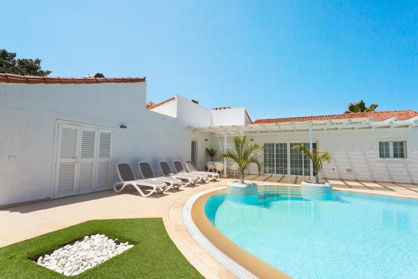 Alamos Park-Stunning Villa In Huge Private Grounds سان ميغيل ذي أبونا المظهر الخارجي الصورة