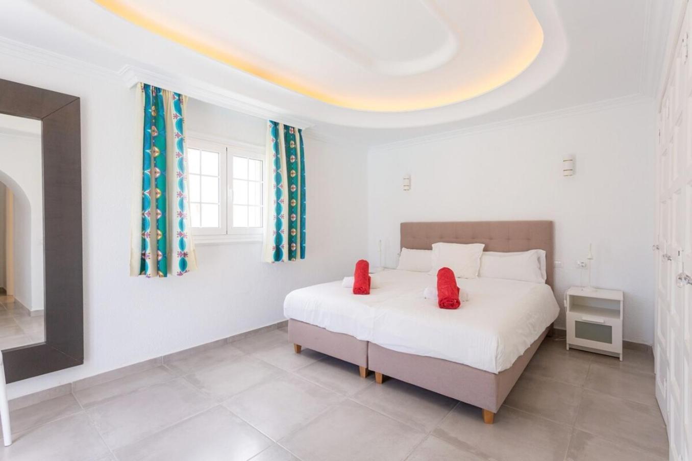 Alamos Park-Stunning Villa In Huge Private Grounds سان ميغيل ذي أبونا المظهر الخارجي الصورة
